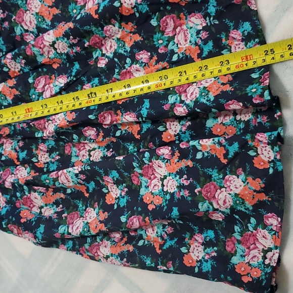 FOREVER21 Women Size Medium Sleeveless Navy/Cloral Flower Short Dress - Picture 6 of 7